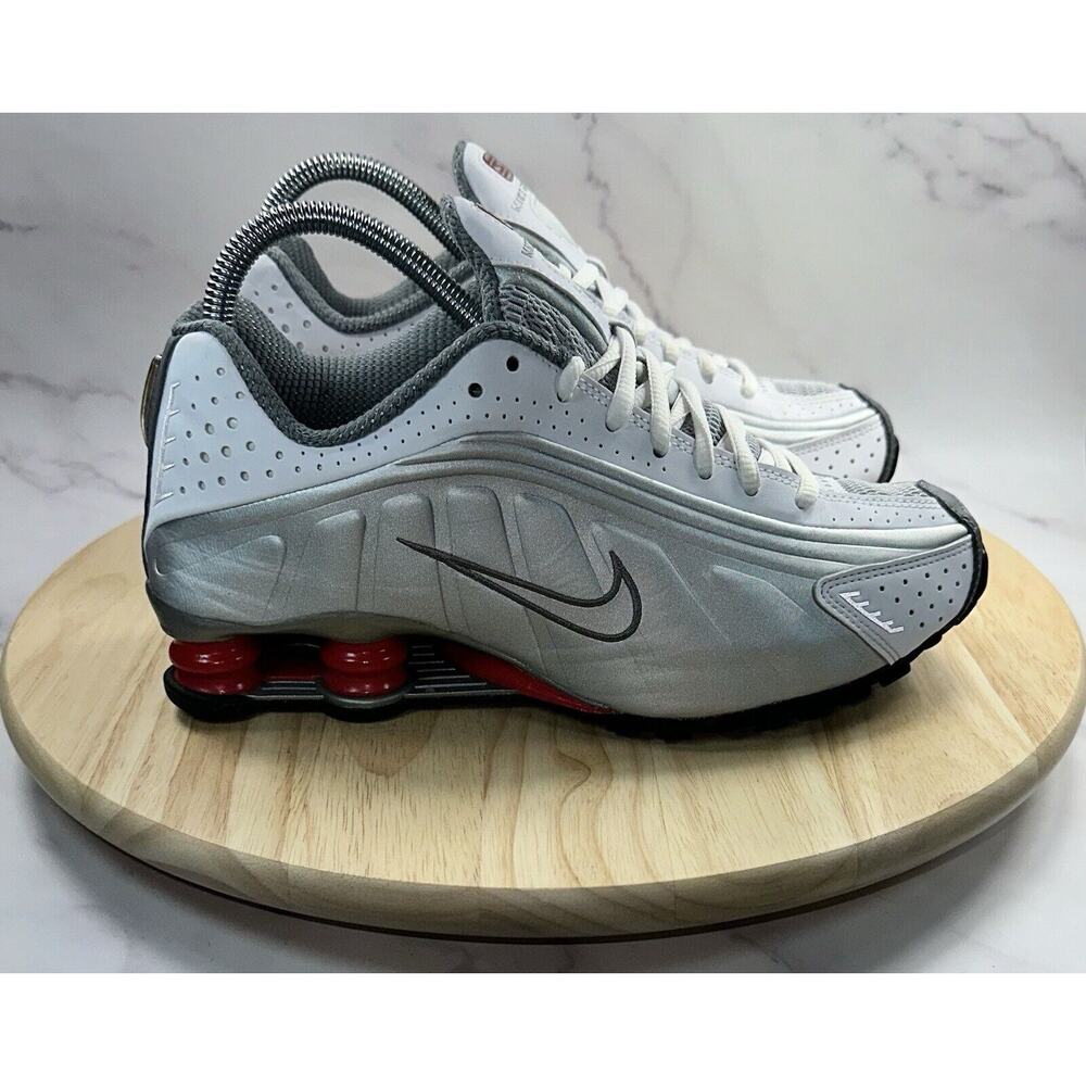 Nike Shox R4 Retro Metallic Silver Comet Red RARE Shoes BV1111-100 Men’s Size 6